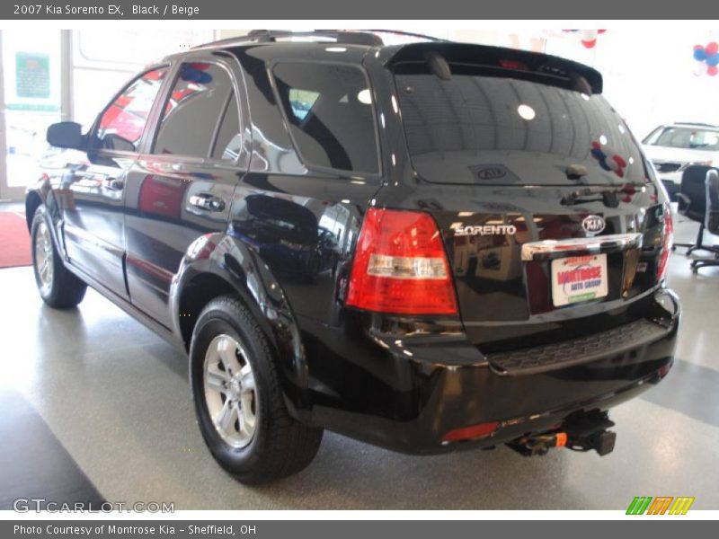 Black / Beige 2007 Kia Sorento EX