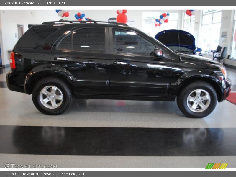 Black / Beige 2007 Kia Sorento EX