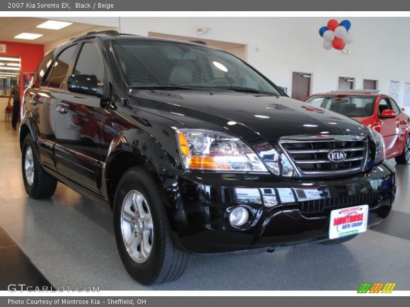 Black / Beige 2007 Kia Sorento EX