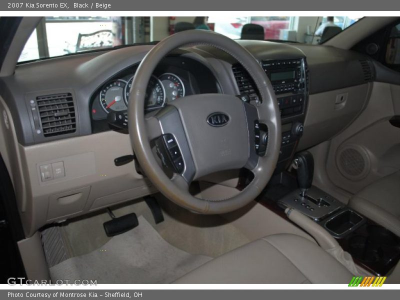 Black / Beige 2007 Kia Sorento EX