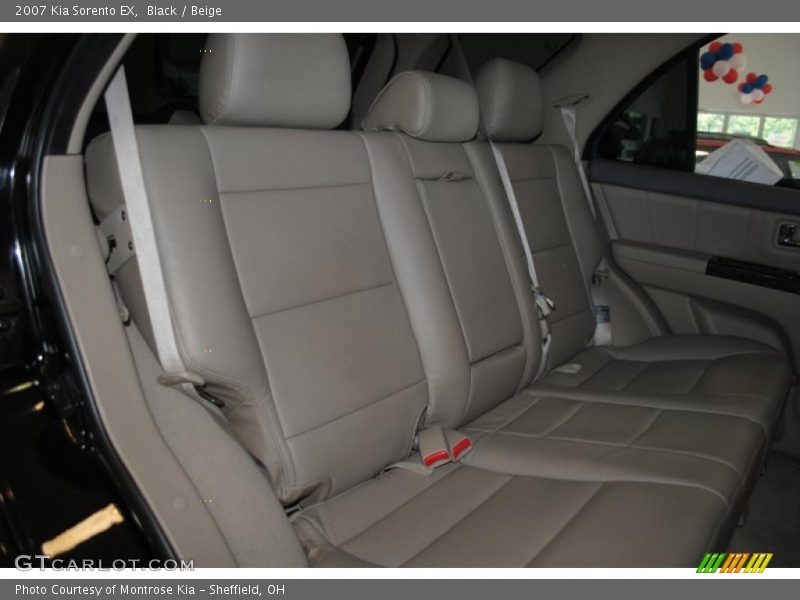 Black / Beige 2007 Kia Sorento EX