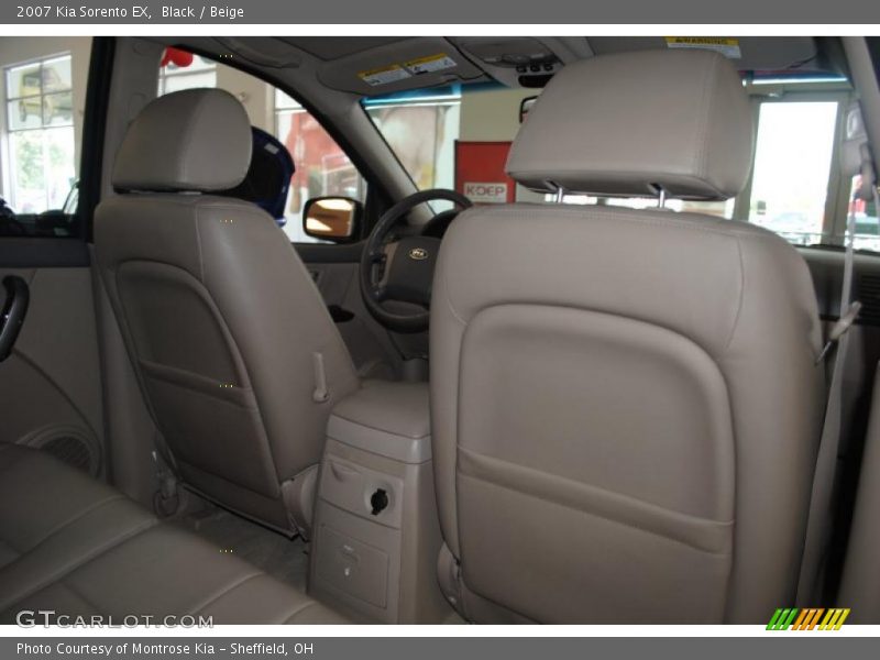 Black / Beige 2007 Kia Sorento EX