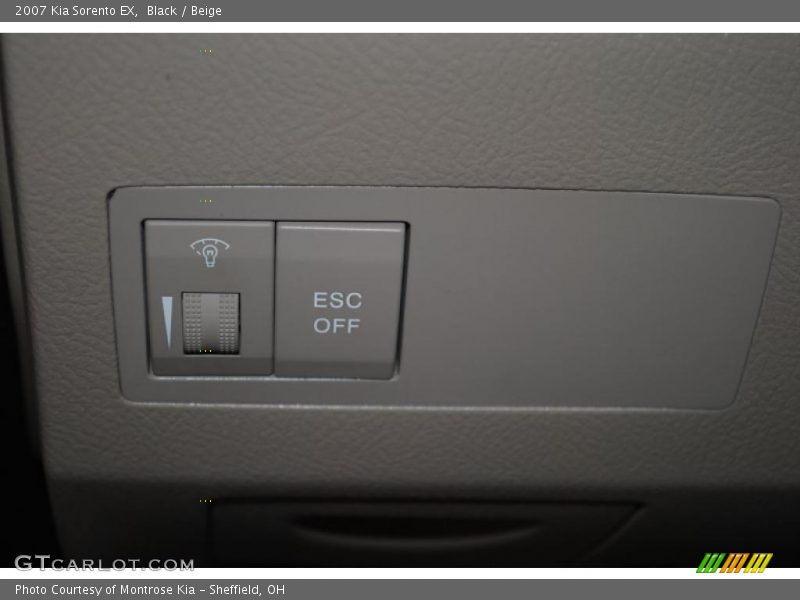 Black / Beige 2007 Kia Sorento EX