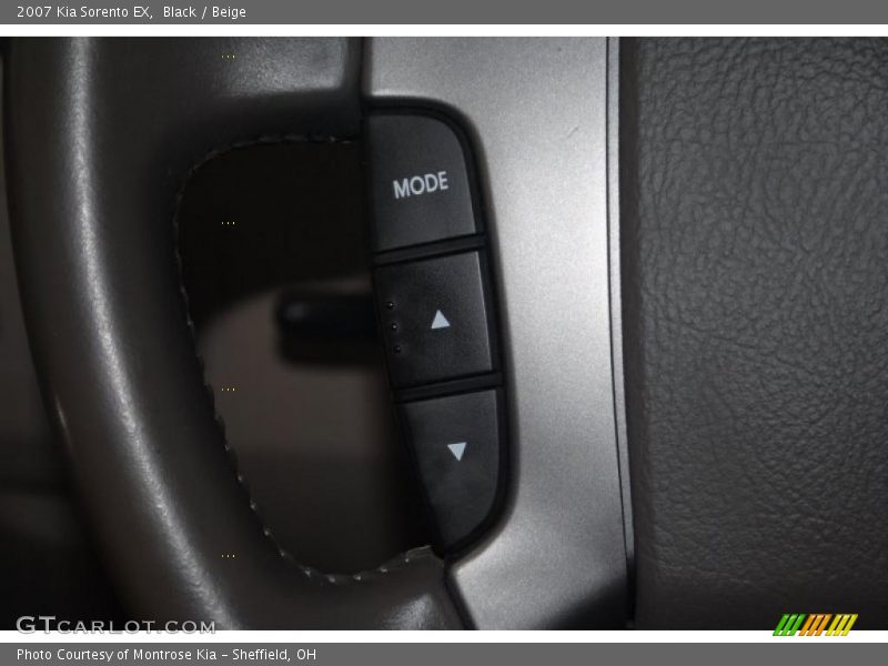 Black / Beige 2007 Kia Sorento EX