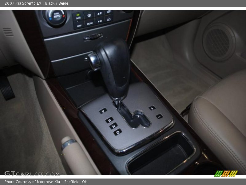 Black / Beige 2007 Kia Sorento EX