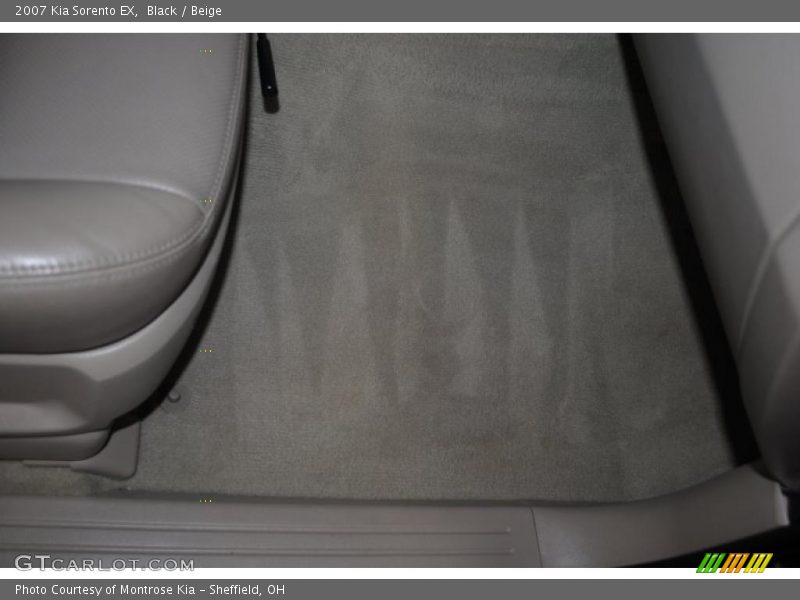 Black / Beige 2007 Kia Sorento EX
