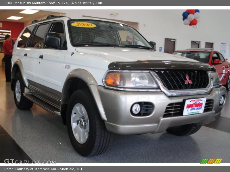 Alpine White / Tan 2000 Mitsubishi Montero Sport LS 4x4