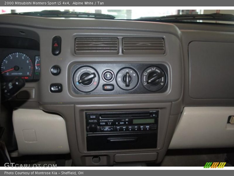 Alpine White / Tan 2000 Mitsubishi Montero Sport LS 4x4