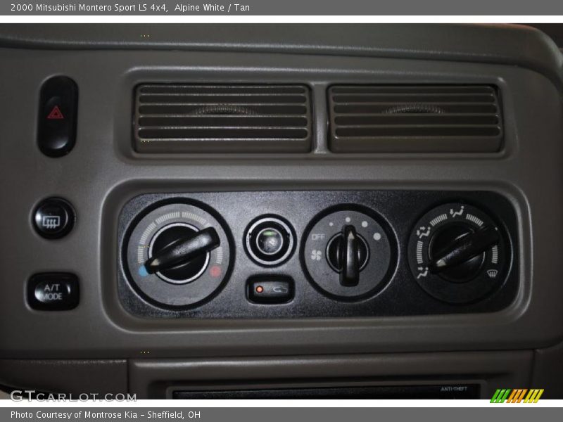 Alpine White / Tan 2000 Mitsubishi Montero Sport LS 4x4