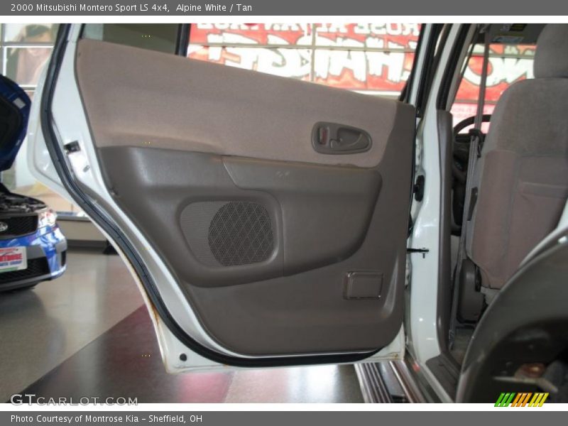 Alpine White / Tan 2000 Mitsubishi Montero Sport LS 4x4