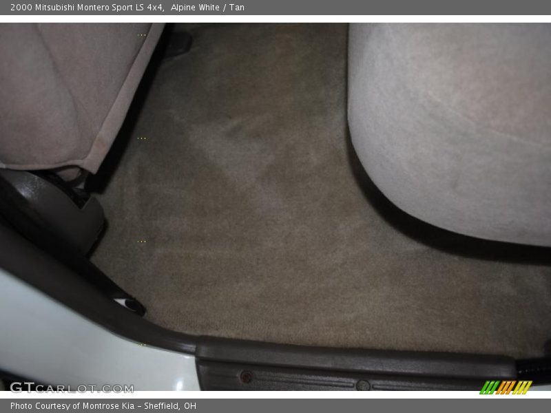 Alpine White / Tan 2000 Mitsubishi Montero Sport LS 4x4