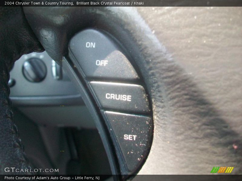 Brilliant Black Crystal Pearlcoat / Khaki 2004 Chrysler Town & Country Touring