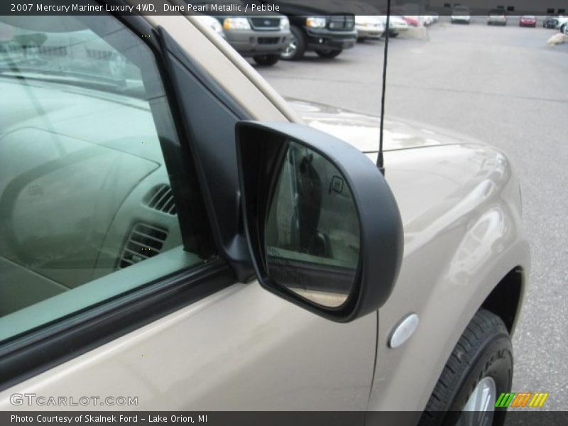 Dune Pearl Metallic / Pebble 2007 Mercury Mariner Luxury 4WD