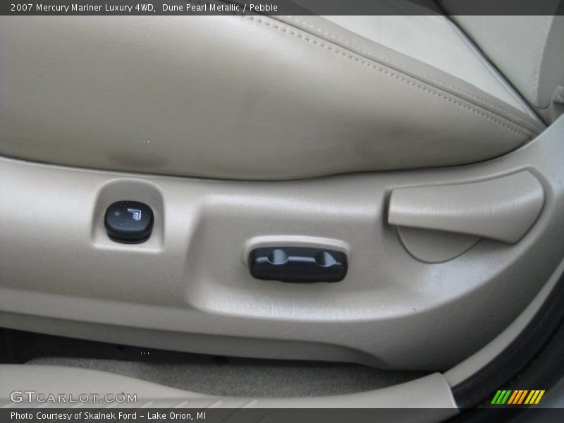 Dune Pearl Metallic / Pebble 2007 Mercury Mariner Luxury 4WD