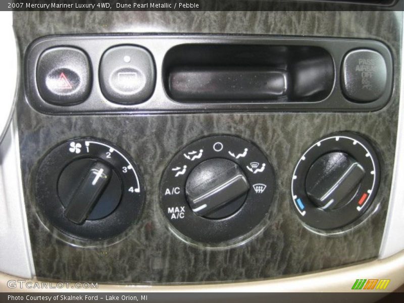 Dune Pearl Metallic / Pebble 2007 Mercury Mariner Luxury 4WD