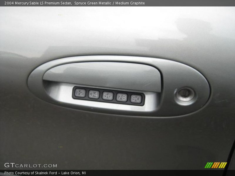 Spruce Green Metallic / Medium Graphite 2004 Mercury Sable LS Premium Sedan