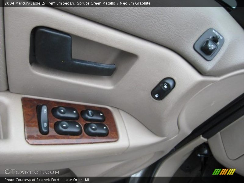Spruce Green Metallic / Medium Graphite 2004 Mercury Sable LS Premium Sedan