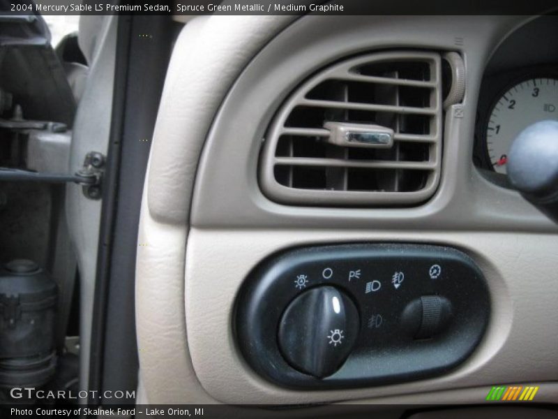 Spruce Green Metallic / Medium Graphite 2004 Mercury Sable LS Premium Sedan