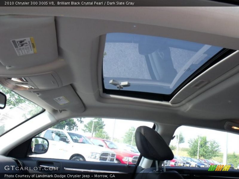 Brilliant Black Crystal Pearl / Dark Slate Gray 2010 Chrysler 300 300S V8