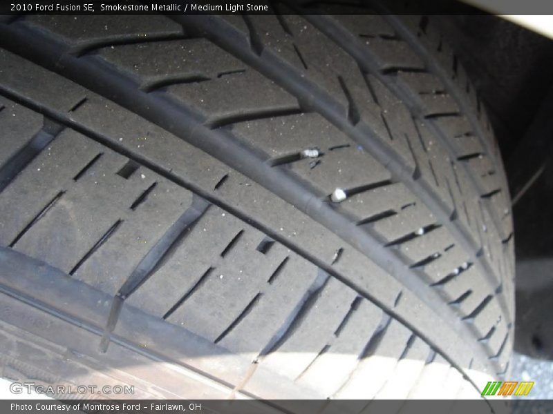 Smokestone Metallic / Medium Light Stone 2010 Ford Fusion SE