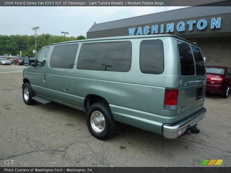 Light Tundra Metallic / Medium Pebble Beige 2006 Ford E Series Van E350 XLT 15 Passenger