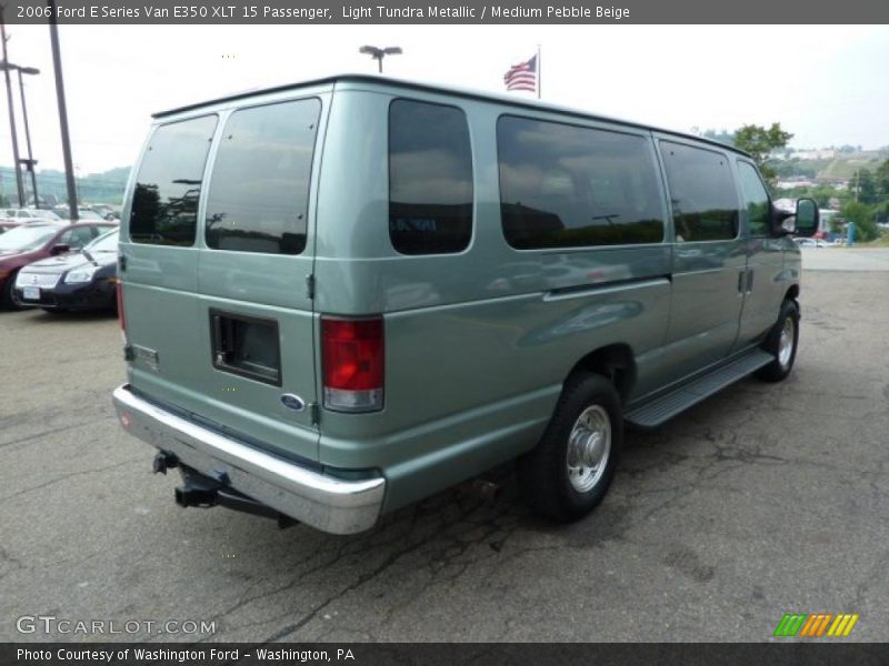 Light Tundra Metallic / Medium Pebble Beige 2006 Ford E Series Van E350 XLT 15 Passenger