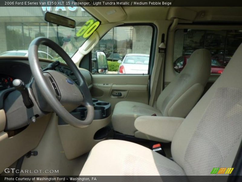 Light Tundra Metallic / Medium Pebble Beige 2006 Ford E Series Van E350 XLT 15 Passenger