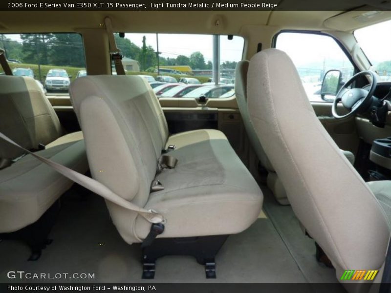 Light Tundra Metallic / Medium Pebble Beige 2006 Ford E Series Van E350 XLT 15 Passenger