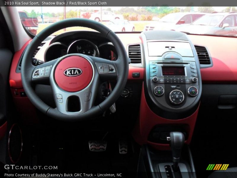 Shadow Black / Red/Black Sport Cloth 2010 Kia Soul Sport