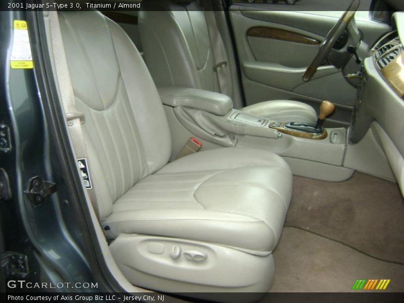 Titanium / Almond 2001 Jaguar S-Type 3.0