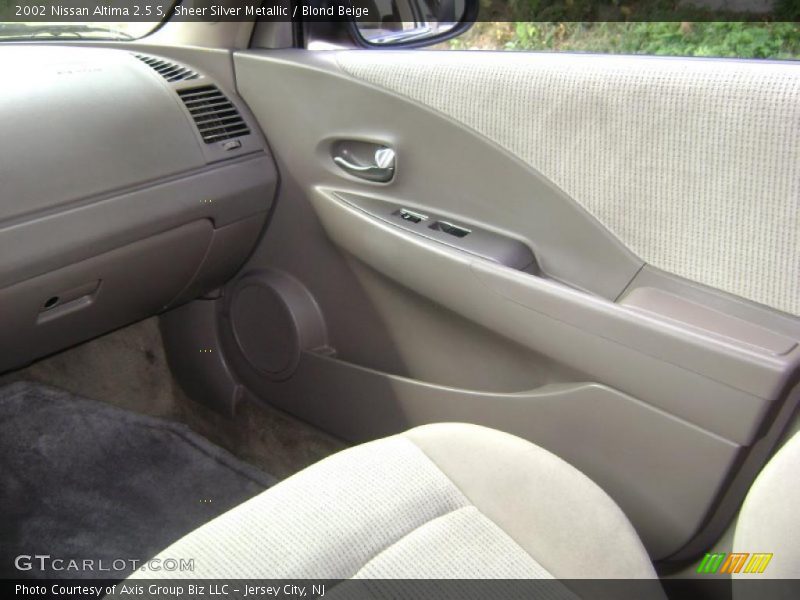 Sheer Silver Metallic / Blond Beige 2002 Nissan Altima 2.5 S