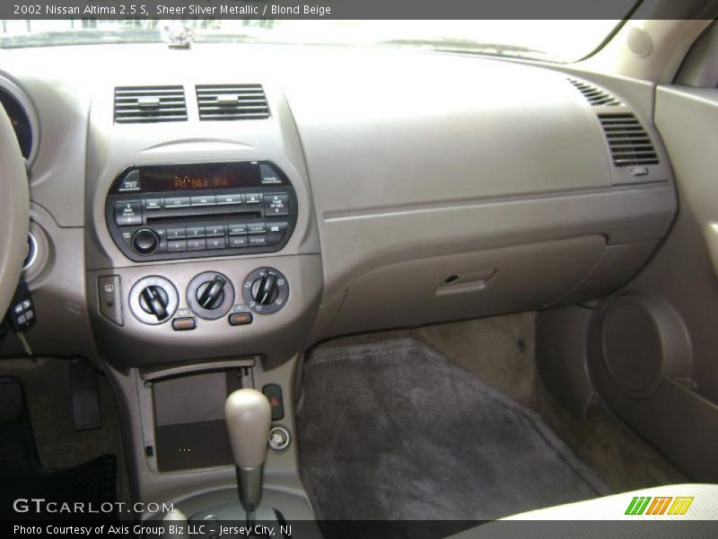 Sheer Silver Metallic / Blond Beige 2002 Nissan Altima 2.5 S