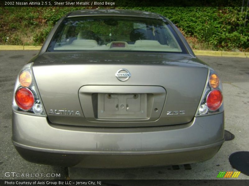 Sheer Silver Metallic / Blond Beige 2002 Nissan Altima 2.5 S