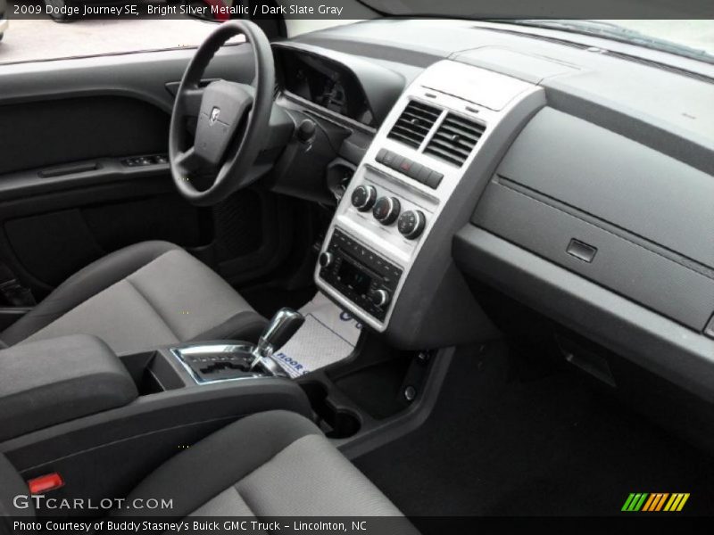 Bright Silver Metallic / Dark Slate Gray 2009 Dodge Journey SE