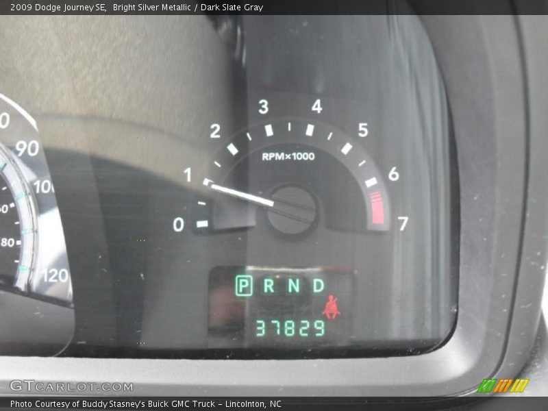 Bright Silver Metallic / Dark Slate Gray 2009 Dodge Journey SE