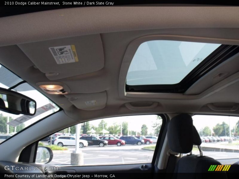 Stone White / Dark Slate Gray 2010 Dodge Caliber Mainstreet