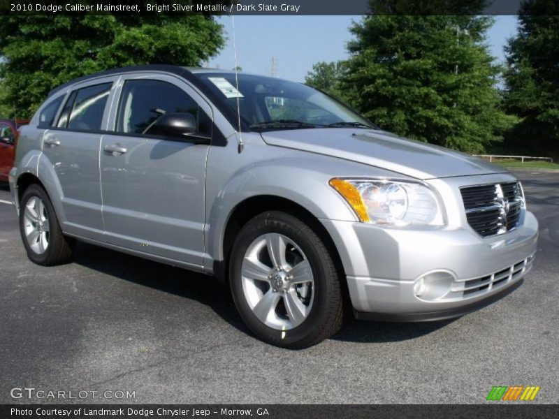 Bright Silver Metallic / Dark Slate Gray 2010 Dodge Caliber Mainstreet
