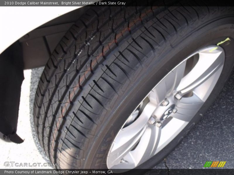 Bright Silver Metallic / Dark Slate Gray 2010 Dodge Caliber Mainstreet