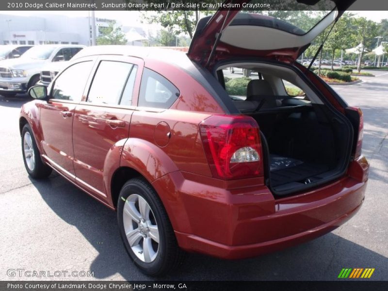 Sunburst Orange Pearl / Dark Slate Gray/Medium Graystone 2010 Dodge Caliber Mainstreet
