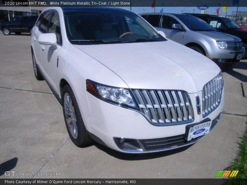 White Platinum Metallic Tri-Coat / Light Stone 2010 Lincoln MKT FWD