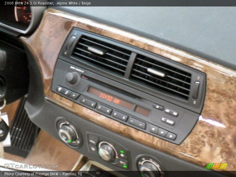 Alpine White / Beige 2006 BMW Z4 3.0i Roadster