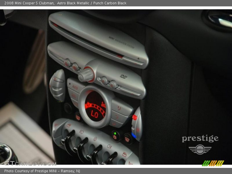 Astro Black Metallic / Punch Carbon Black 2008 Mini Cooper S Clubman
