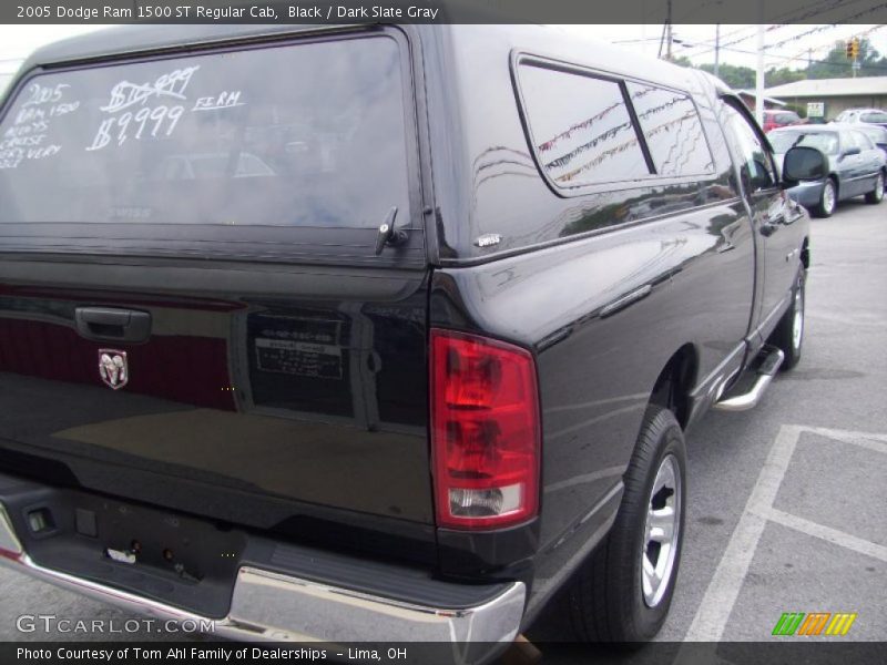 Black / Dark Slate Gray 2005 Dodge Ram 1500 ST Regular Cab