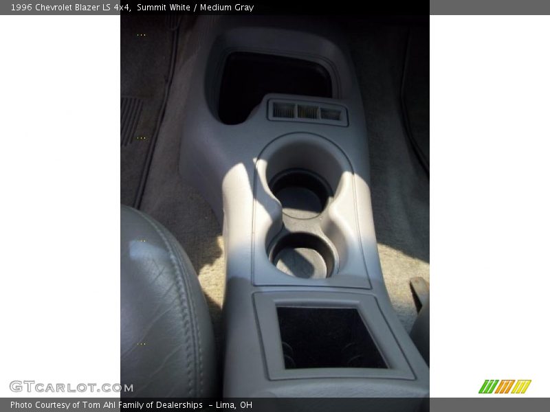 Summit White / Medium Gray 1996 Chevrolet Blazer LS 4x4