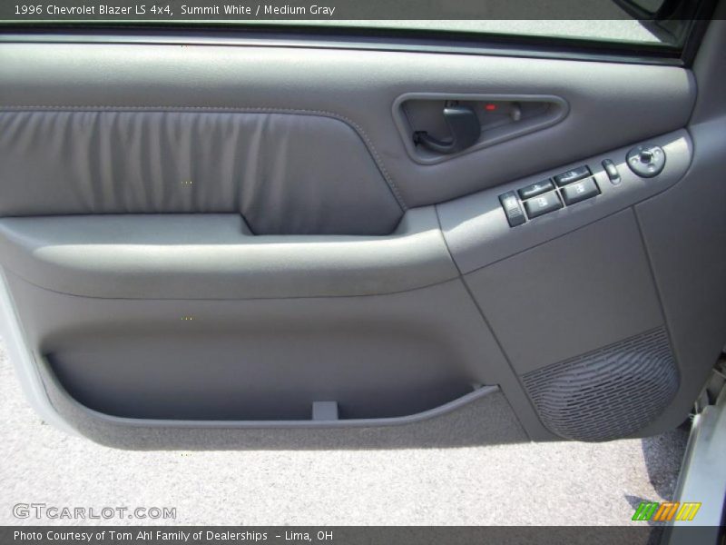 Summit White / Medium Gray 1996 Chevrolet Blazer LS 4x4