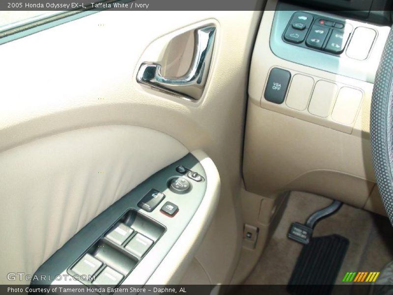 Taffeta White / Ivory 2005 Honda Odyssey EX-L
