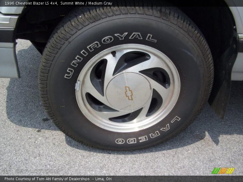 Summit White / Medium Gray 1996 Chevrolet Blazer LS 4x4