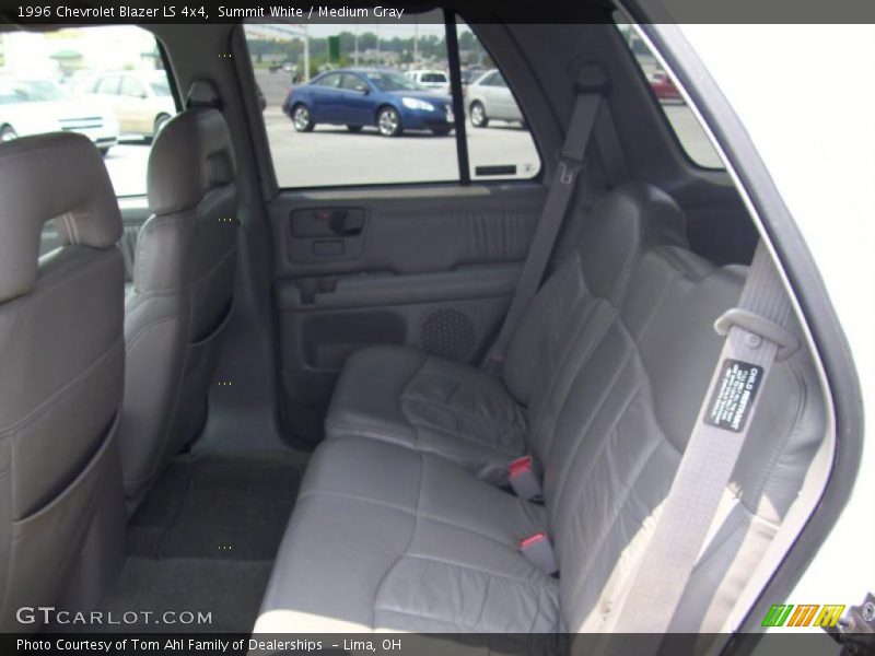 Summit White / Medium Gray 1996 Chevrolet Blazer LS 4x4