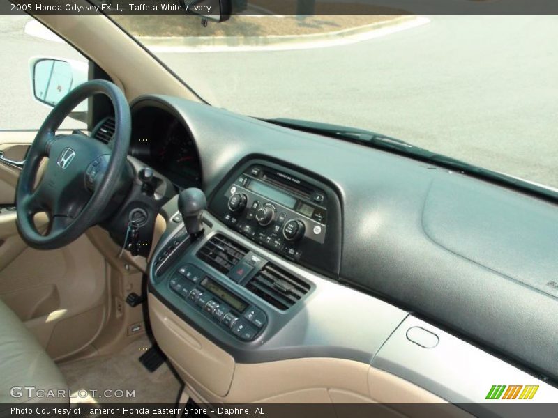 Taffeta White / Ivory 2005 Honda Odyssey EX-L