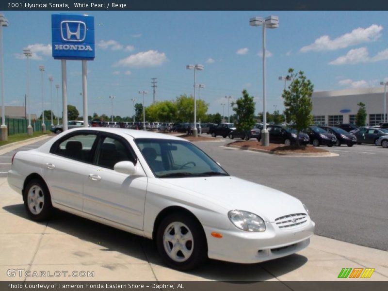 White Pearl / Beige 2001 Hyundai Sonata